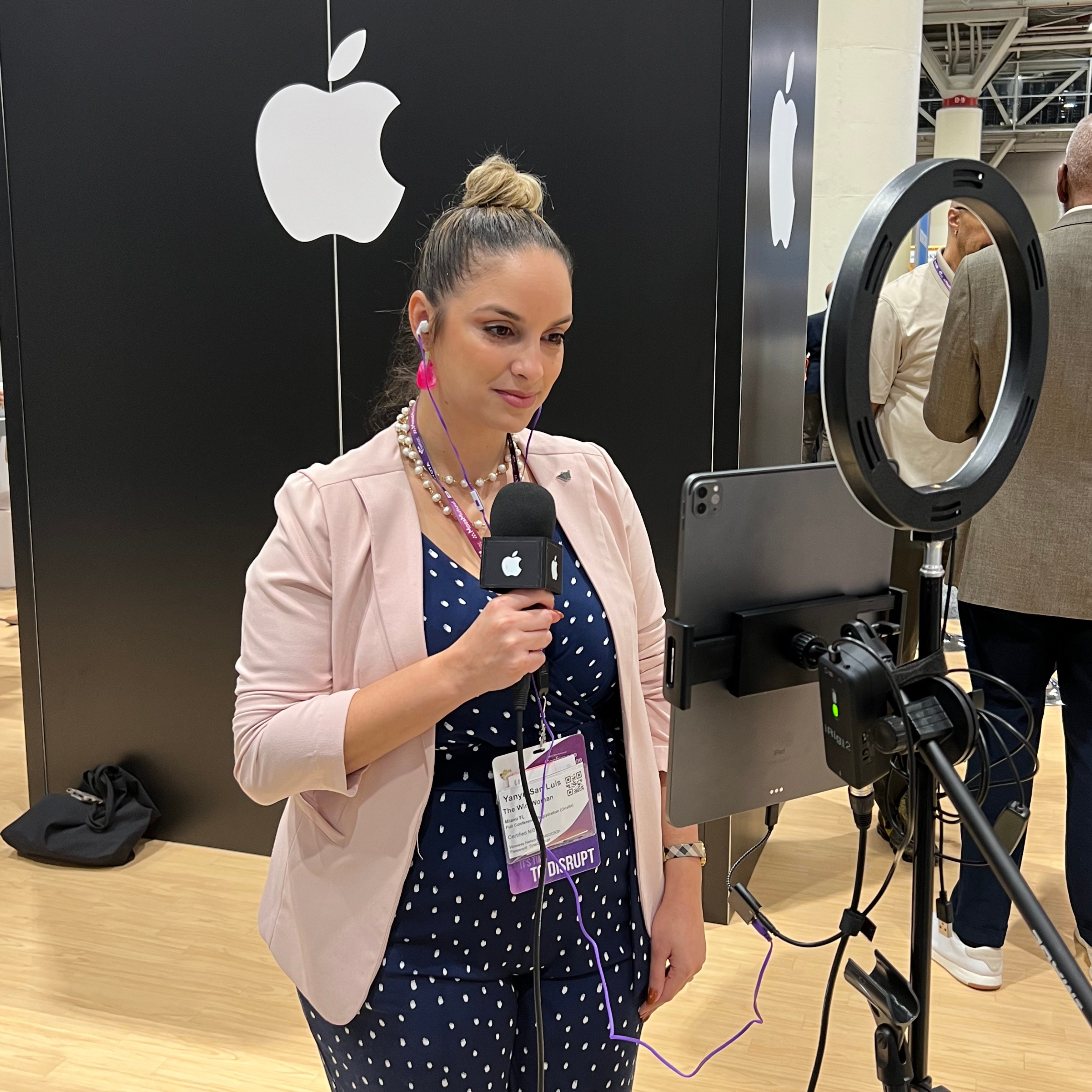 Yanyn having a discussion with Apple.